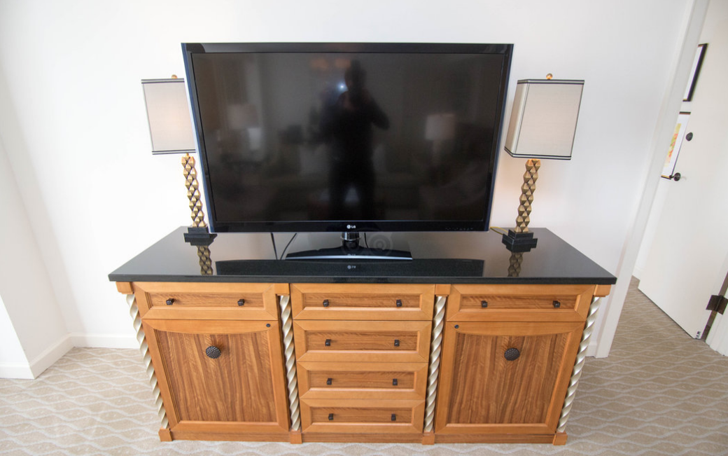 Four Seasons Hotel Furniture Liquidation